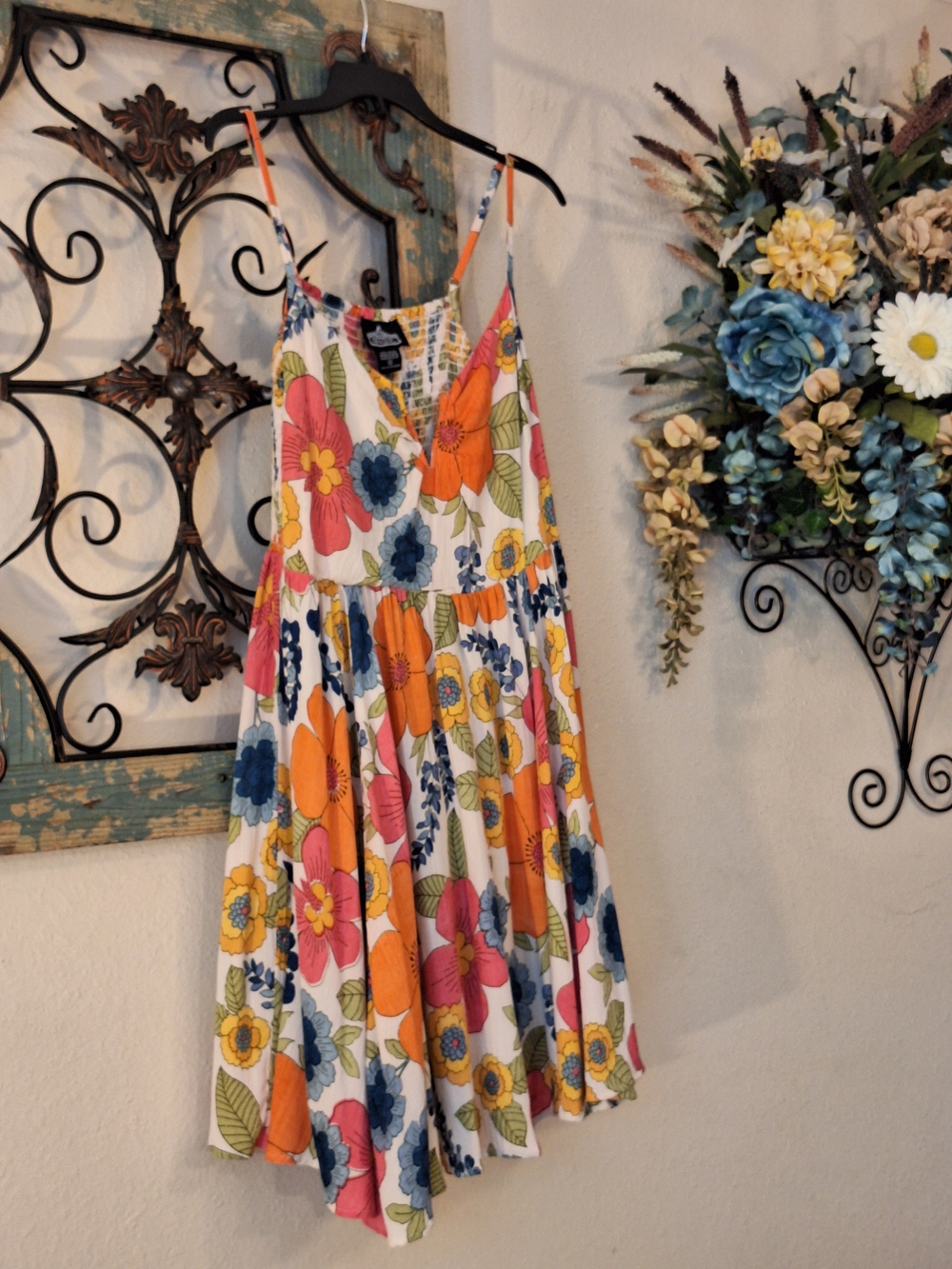 Angie Strapless Floral Midi Dress in Peach, Pink, Yellow & Blue. NWT Size SMALL - Picture 5 of 12